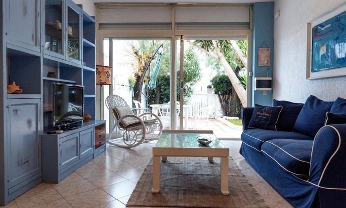 Santa Marinella House | Inviting Holiday Home in Santa Marinella for Up to 6 Guests