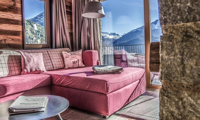 Soelden House | Elegant Holiday House in Sölden for Up to 5 Guests