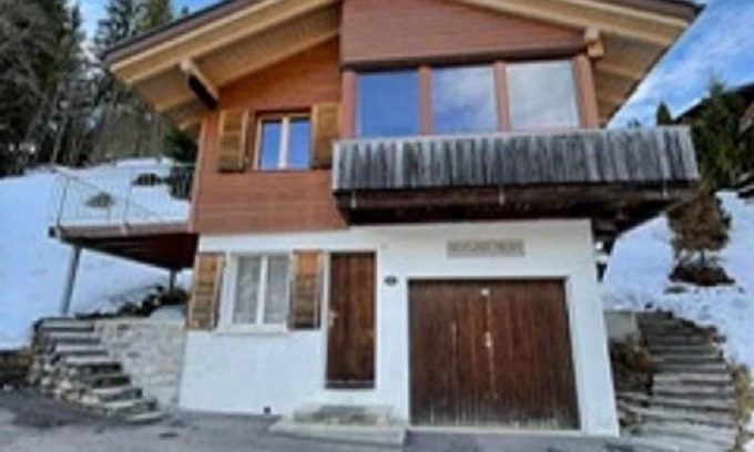 Soerenberg Ski Chalet | Cozy Holiday House Sörenberg for Families with Breakfast