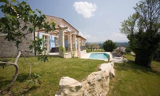 Buzet House | Spacious Holiday House Sovinjak with Pool & Ocean View