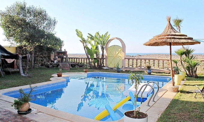 Harhoura House | Ideal Holiday House Témara for Groups with Pool & Kitchen