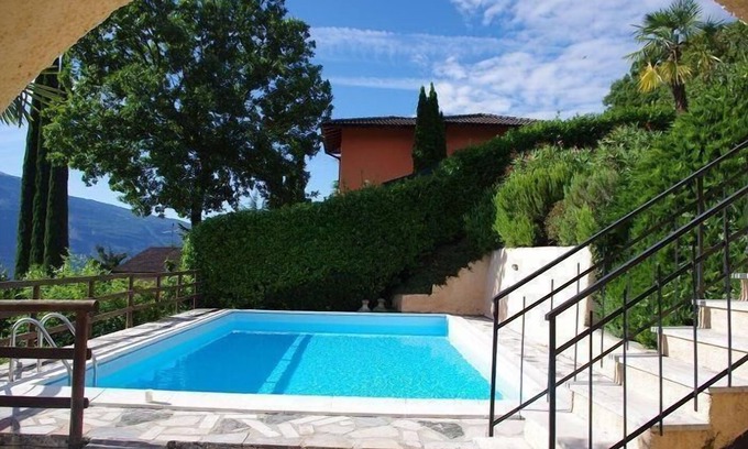 Arias House | Cozy Tremosine Holiday House with Pool and Breakfast