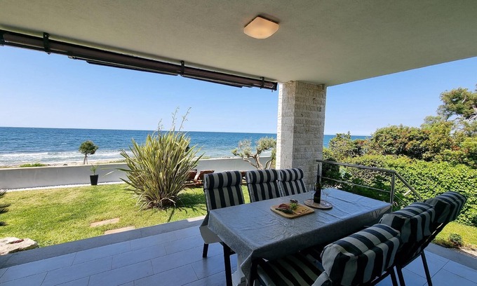 Đuba House | Cozy Holiday Home in Umag for Families with Breakfast Included