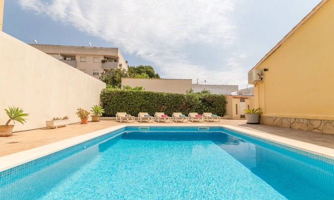 Cala Ratjada Ski Chalet | Relaxing Holiday House with Private Pool Near Cala Ratjada