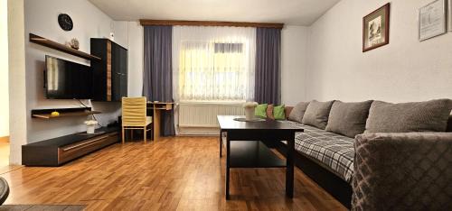 Sikirevci Apartment | Family-Friendly Holiday House with Garden & Free Parking