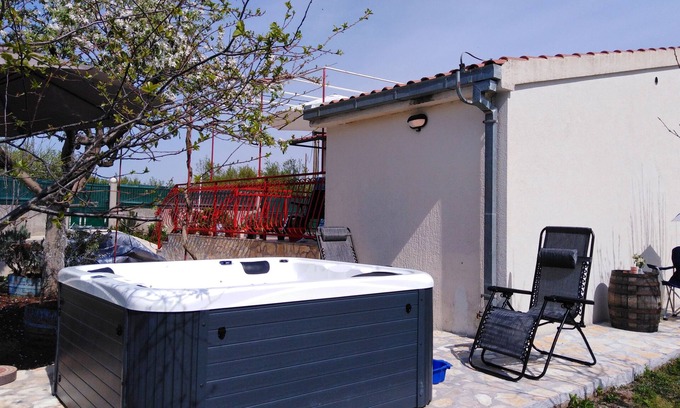 Srijane House | Welcoming Holiday House with Kitchen in Srijane, Zagora