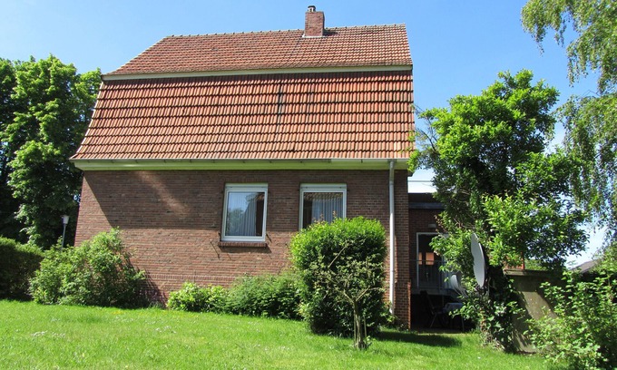 Bad Bentheim House | Pet-Friendly Holiday House with Private Garden in Bad Bentheim