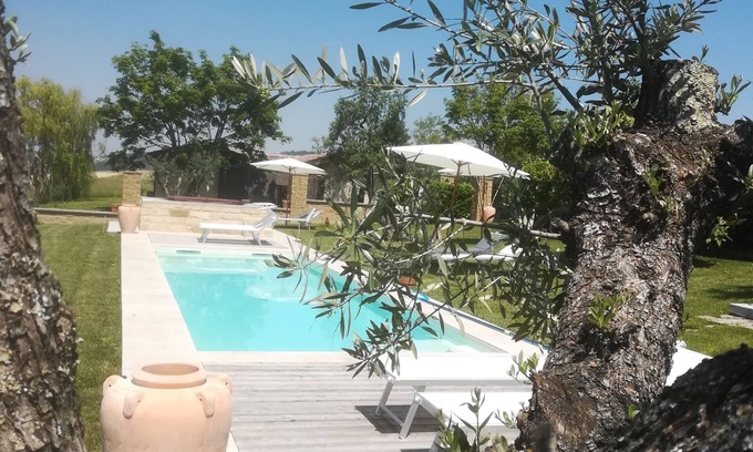Ottiglio House | Relaxing Holiday House: Pool, Spa & Ocean Views Await