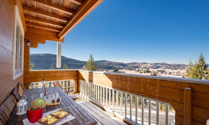 Ravna Gora House | Cozy Holiday House in Ravna Gora with Parking & Breakfast