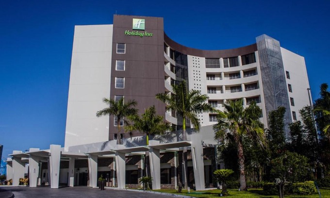 Tuxpan Hotel | Inviting Holiday Inn Tuxpan - Oceanfront Convention Center