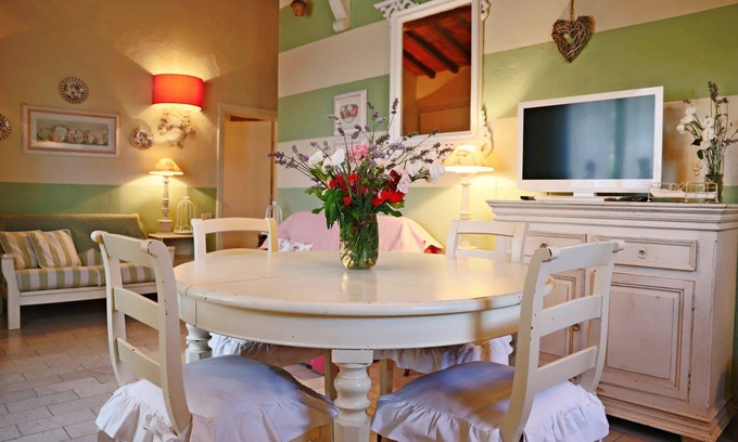 Casole d'Elsa House | Experience Tuscany: Prime Location with Pool and Spa
