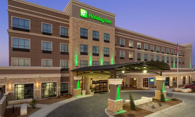 Appleton Hotel | Discover Holiday Inn Appleton: Top-Rated Comfort & Amenities