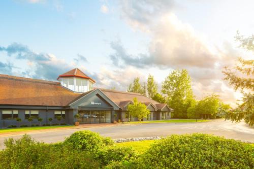 Aylesbury Hotel | Comfort Meets Convenience at Holiday Inn Aylesbury