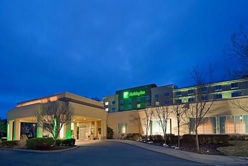 Budd Lake Hotel | Pet-Friendly Holiday Inn Budd Lake with Ocean Views & Pool