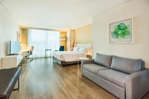 San Jose de Cucuta Hotel | Enjoy Comfort at Holiday Inn Cúcuta, an IHG Hotel