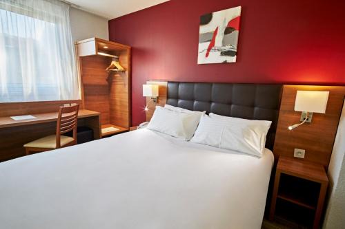 Sablon - Trudaine Hotel | Pet-Friendly Holiday Inn Clermont Ferrand Centre, 4-Star Comfort