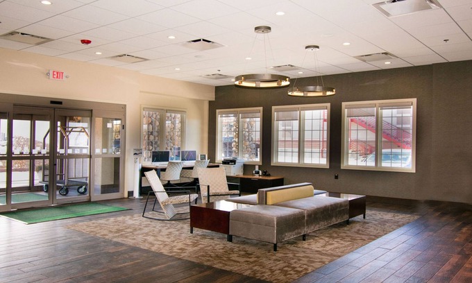 Cody Hotel | Inviting Holiday Inn Cody at Buffalo Bill Village Awaits