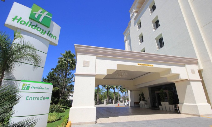 Leon Hotel | Comfortable Stay at Holiday Inn Convention Center, IHG Hotel