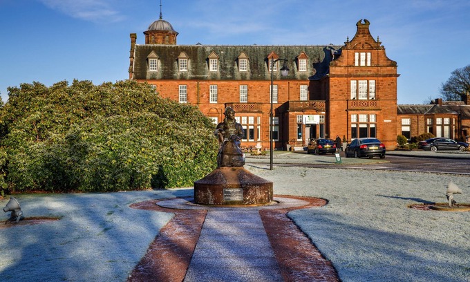 Dumfries Hotel | Comfortable Stay at Holiday Inn Dumfries, an IHG Hotel