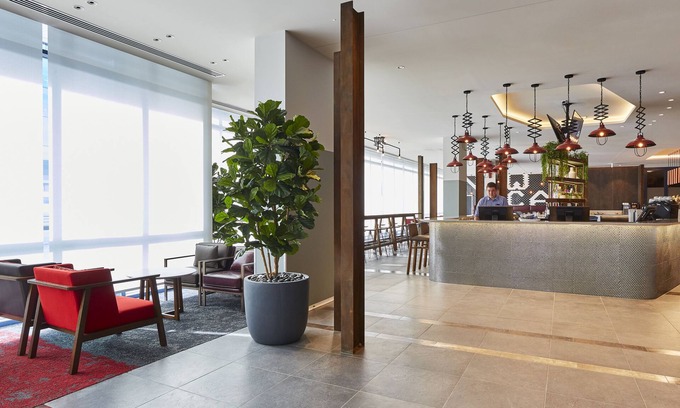 Newcastle West Hotel | Inviting Holiday Inn Express Newcastle with Top Amenities