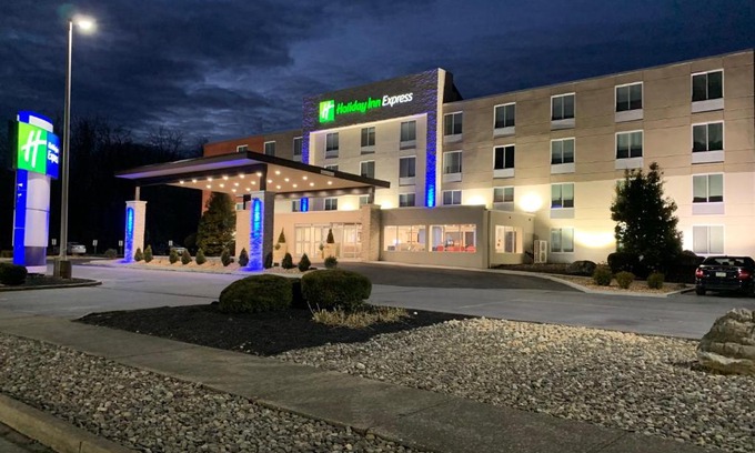 Allentown Hotel | Top-Rated Holiday Inn Express in Allentown North