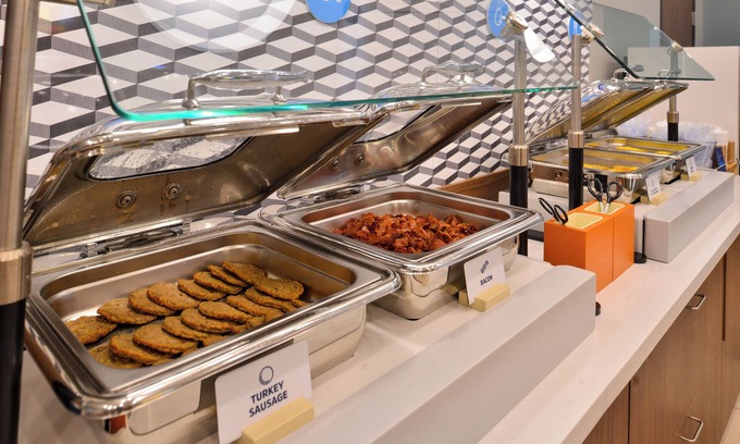 Linden Hotel | Holiday Inn Express and Suites Linden by IHG