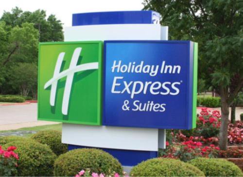 Laurel Hotel | Discover Holiday Inn Express & Suites - Nokomis/Sarasota