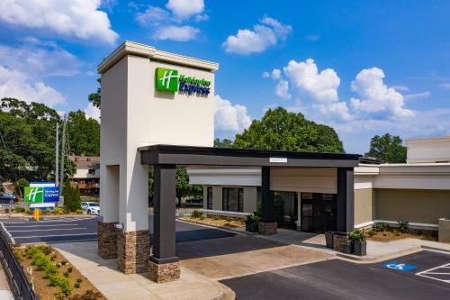Athens Hotel | Discover Holiday Inn Express Athens - Family-Friendly Stay