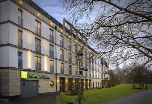 Badenscheuern Hotel | Discover Holiday Inn Express Baden-Baden: Pet Friendly Stay
