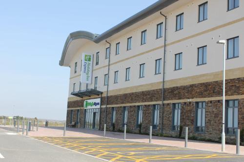St Wenn Hotel | Guest Rated 9/10 at Holiday Inn Express Bodmin Junction