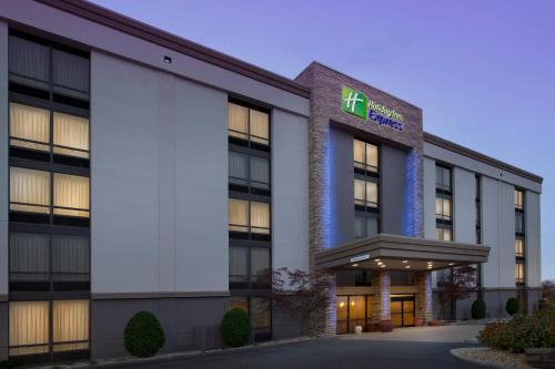 Woburn Hotel | Comfortable Stays at Holiday Inn Express Boston North-Woburn