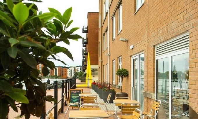 Atlantic Wharf Hotel | Comfortable Stay at Holiday Inn Express Cardiff Bay