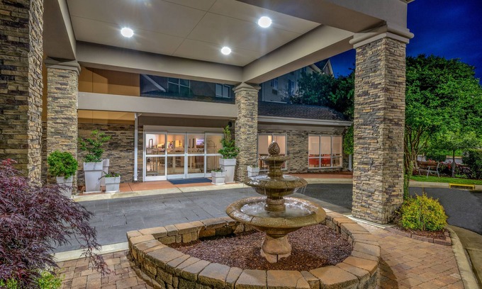 Chapel Hill Hotel | Discover Holiday Inn Express Chapel Hill: Guest Rated 9/10