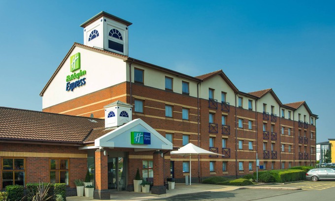 Pride Park Hotel | Discover Holiday Inn Express Derby Pride Park - Highly Rated Stay