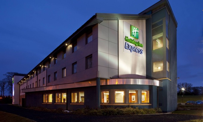 Dunfermline Hotel | Convenient Stay at Holiday Inn Express Dunfermline, IHG