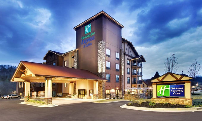 Helen Hotel | Experience Comfort at Holiday Inn Express Helen, IHG