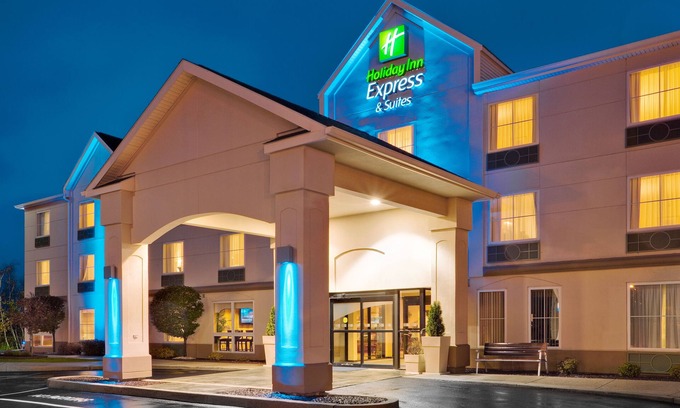 Frackville Hotel | Comfortable Holiday Inn Express Hotel & Suites Frackville