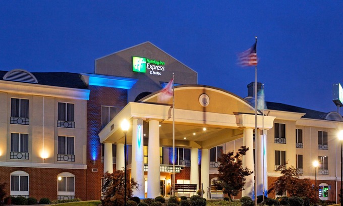 Cullman Hotel | Comfortable Stay at Holiday Inn Express Hotel & Suites Cullman