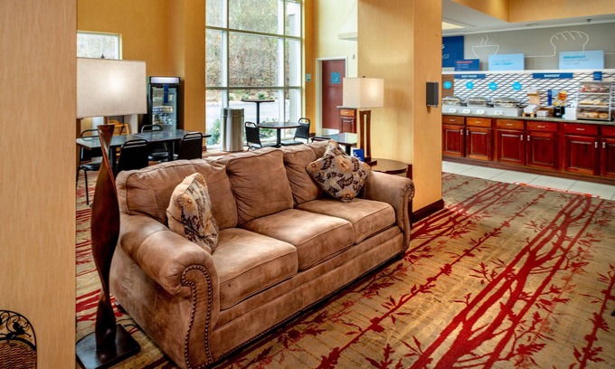 Bonnyman Hotel | Discover Holiday Inn Express Hotel & Suites Hazard, IHG Approved