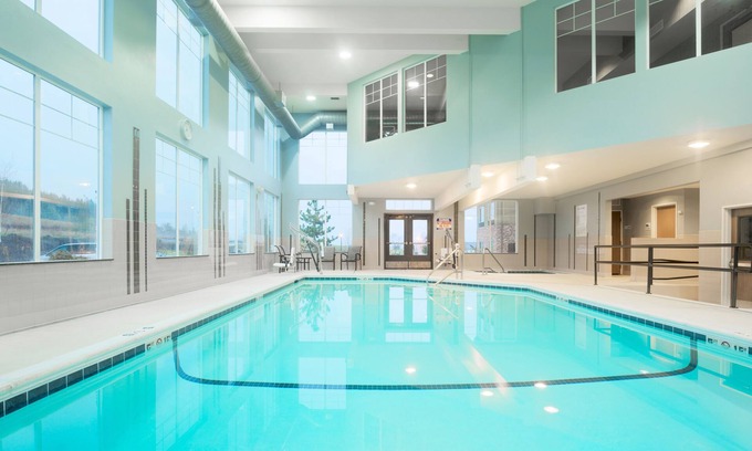Sequim Hotel | Inviting Holiday Inn Express Hotel & Suites in Sequim