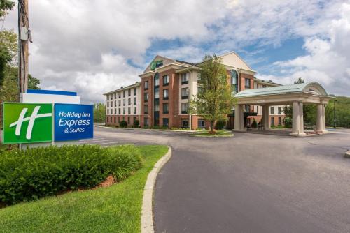 Auburn Hotel | Comfortable Stay at Holiday Inn Express Auburn with Breakfast