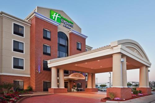 Yukon Hotel | Experience Comfort at Holiday Inn Express Yukon, OK