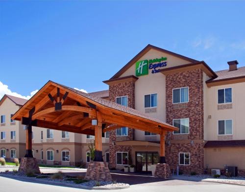 Silt Hotel | Family-Friendly Stay at Holiday Inn Express Silt - Rifle