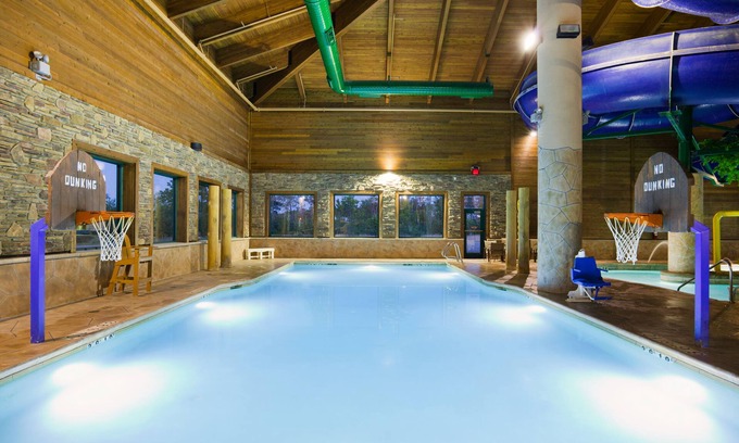 Brainerd Hotel | Inviting Holiday Inn Express & Suites Brainerd-Baxter Stay