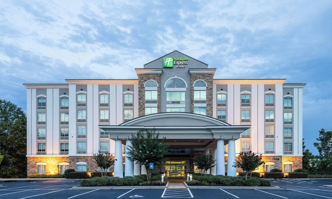 Fortson Hotel | Discover Holiday Inn Express Columbus: Family-Friendly Amenities