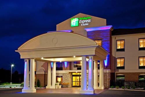 Franklin Hotel | Discover Holiday Inn Express Franklin: Pet-Friendly Retreat