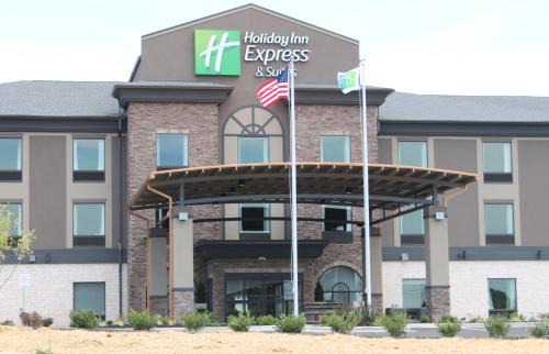 Glasgow Hotel | Family-Friendly Holiday Inn Express Hotel & Suites Glasgow