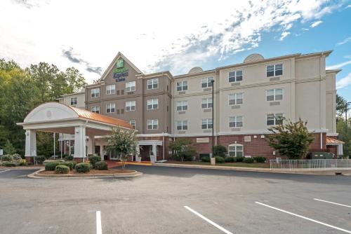 LaGrange Hotel | Comfortable Stay at Holiday Inn Express Lagrange I-85