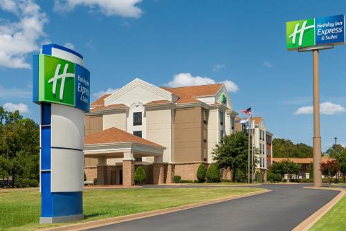 McAlester Hotel | Comfortable Stay at Holiday Inn Express McAlester - Family Friendly