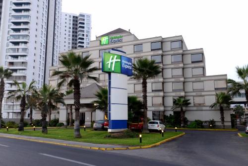 Cavancha Hotel | Relaxing Stay at Holiday Inn Express Iquique, 4-Star Comfort